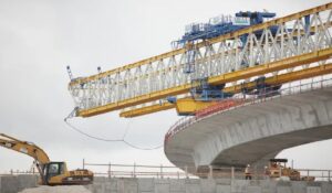 Trabajos para construcción de puentes